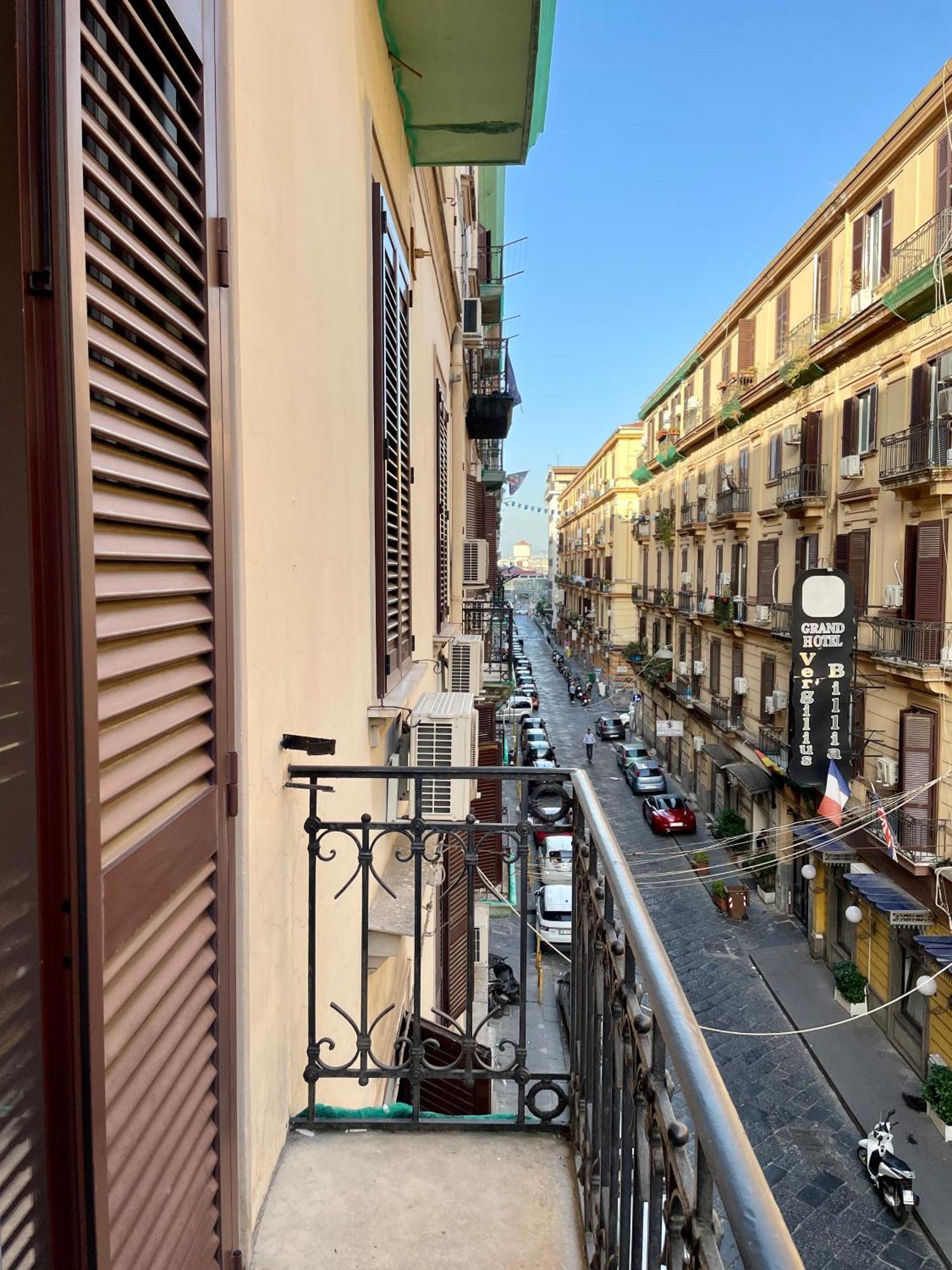 Napoli Centrale Suite 外观 照片