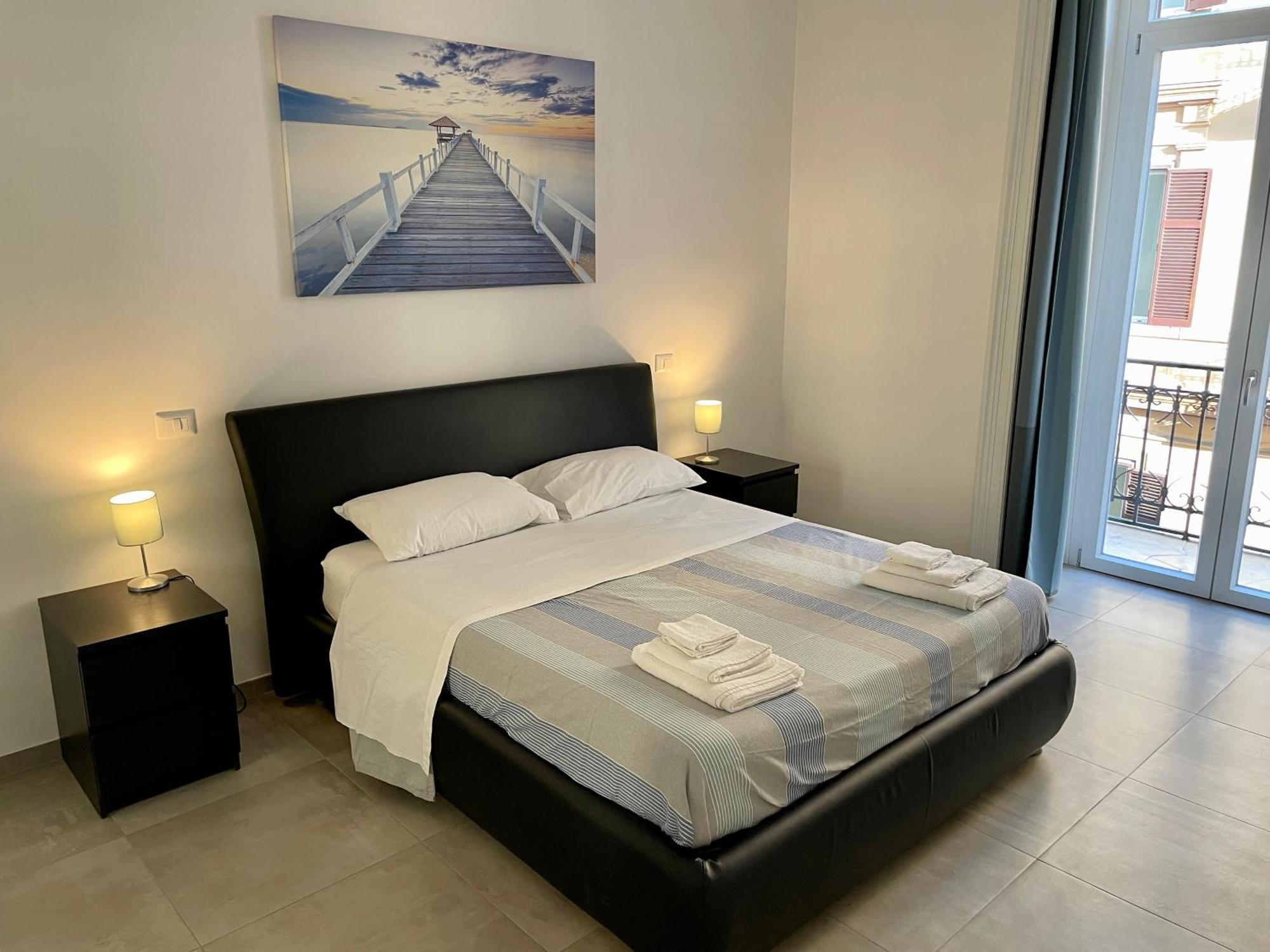 Napoli Centrale Suite 外观 照片